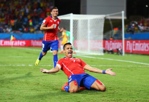 alexis_sanches_chile_celebrating_goal_review